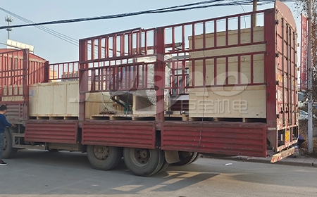 江西宋先生訂購的真空上料機(jī)木箱打包完畢，準(zhǔn)備發(fā)貨